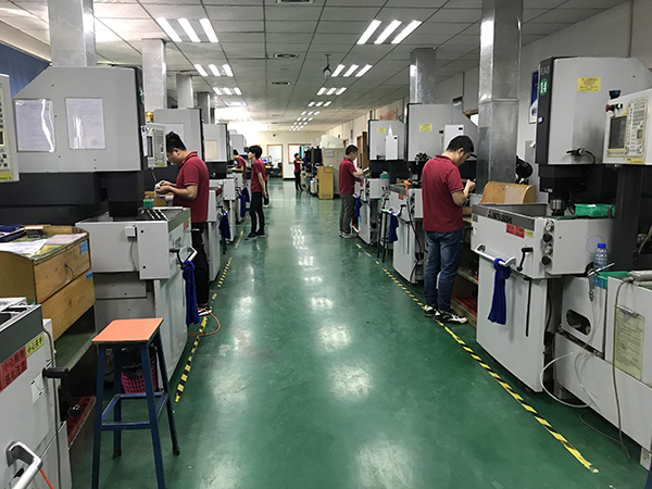 模具（jù）表麵光潔（jié）度加工