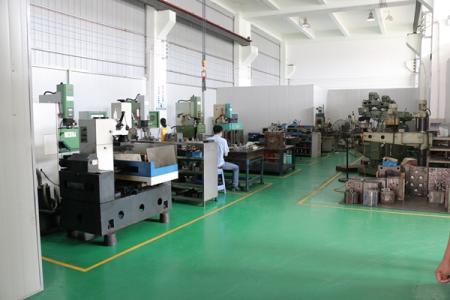 注（zhù）塑模具（jù）滑塊的定位基準的（de）確定及定位裝置